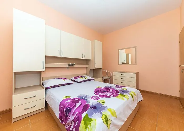 Apartment Vrisika-family