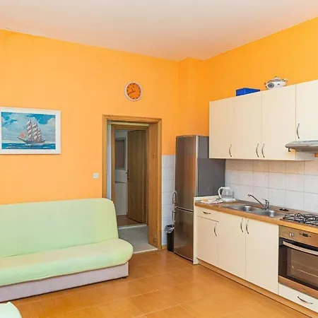 Apartment Vrisika-family Makarska
