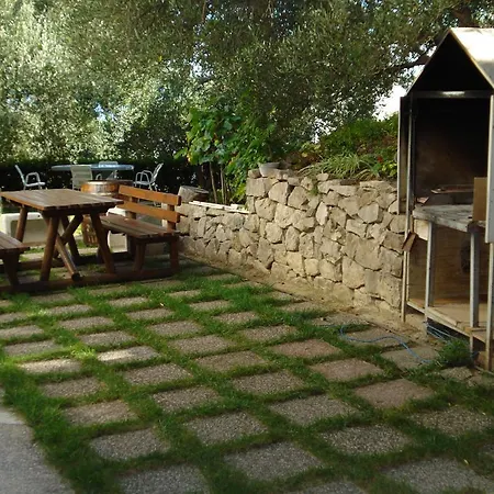 Vrisika-family アパート *